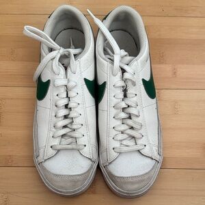 Nike Women’s Blazer